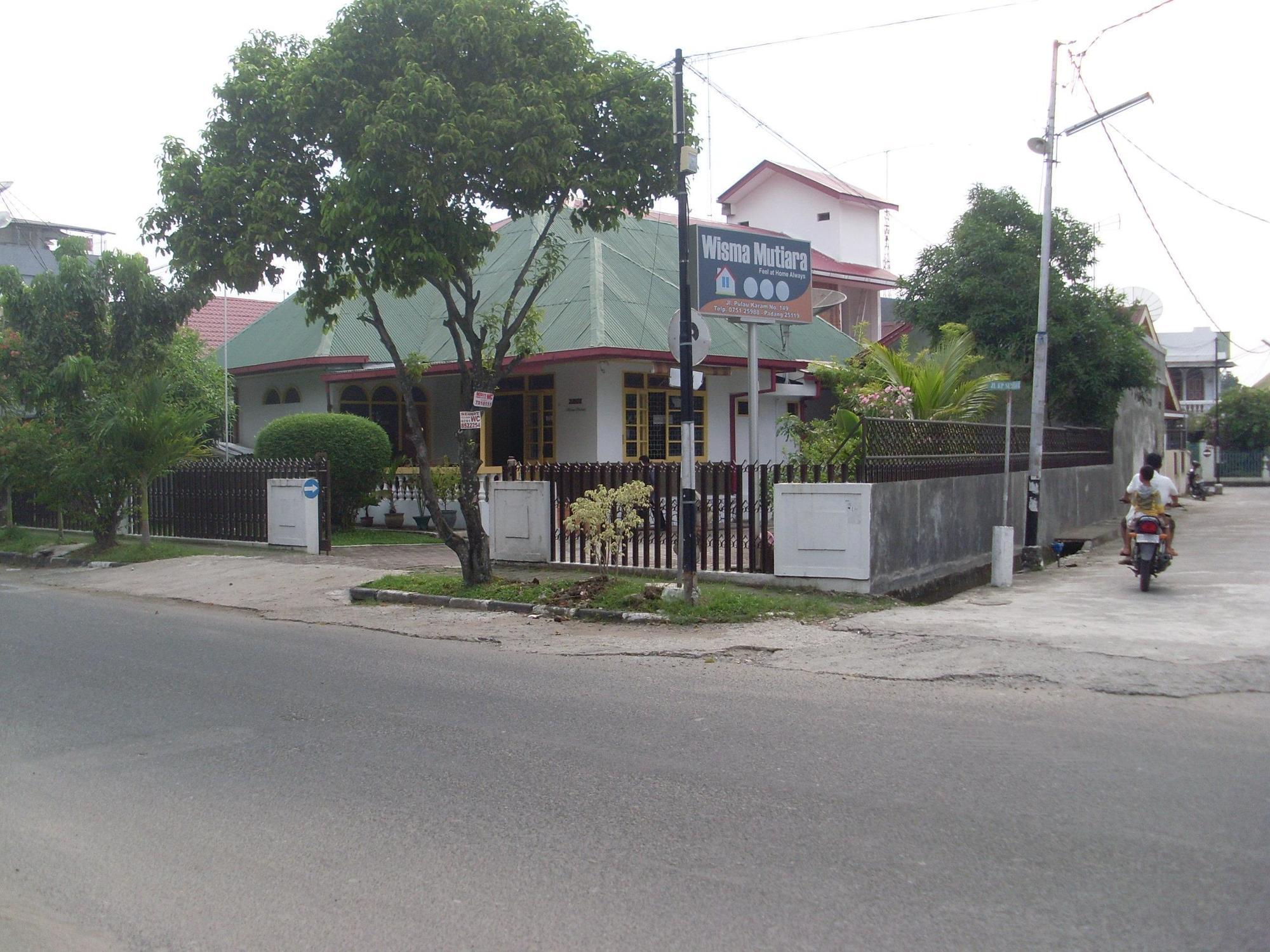 OYO 2052 Mutiara Residence Padang (Sumatra) Exterior foto